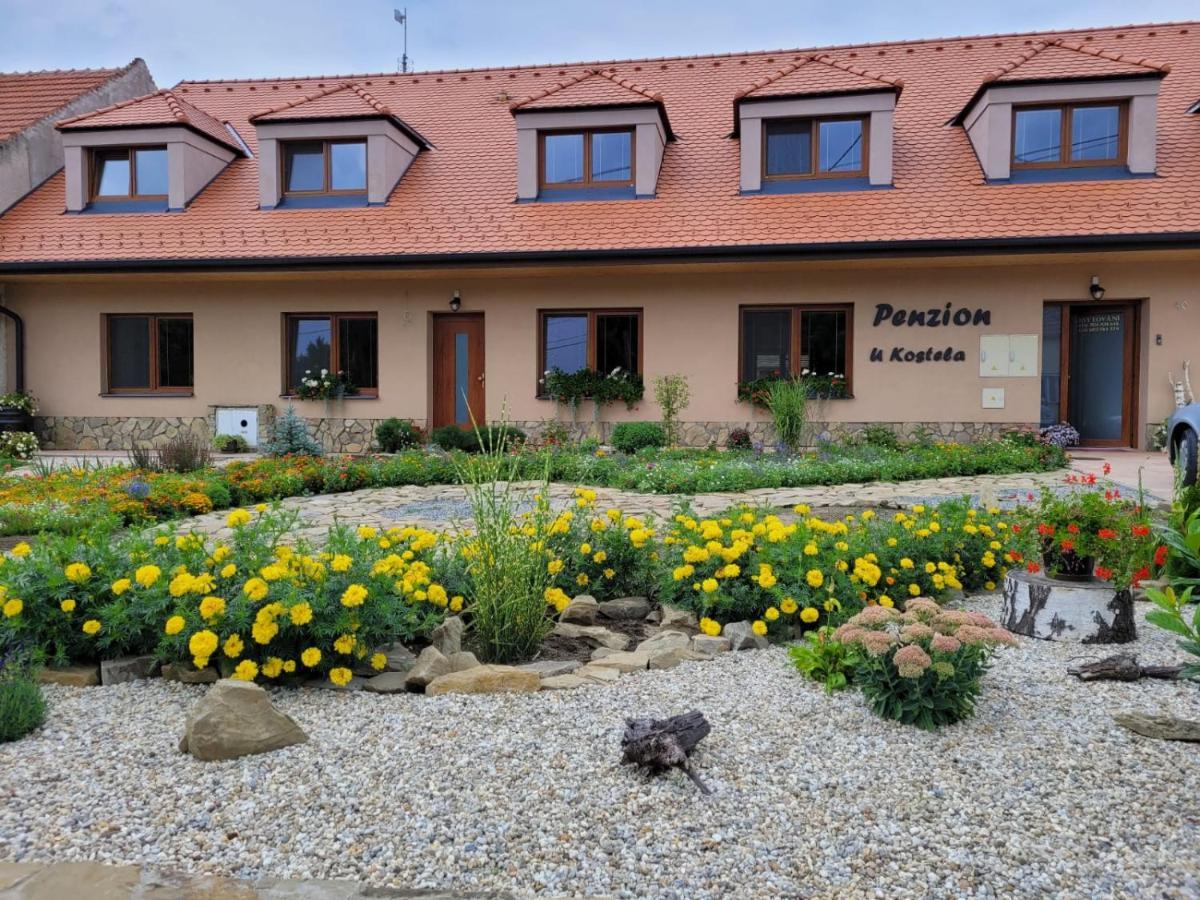 Penzion U Kostela Kuzelov Buitenkant foto